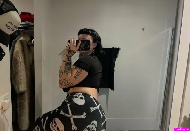 Urfavegothh OnlyFans Thumbnail #TFaAfOX8GA