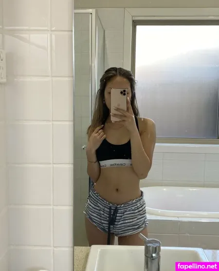 Urfavenotification OnlyFans Thumbnail #TkI999xEfg