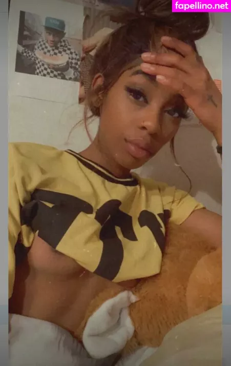 Urfavgirlfriend OnlyFans Thumbnail #m02kukUu1Y