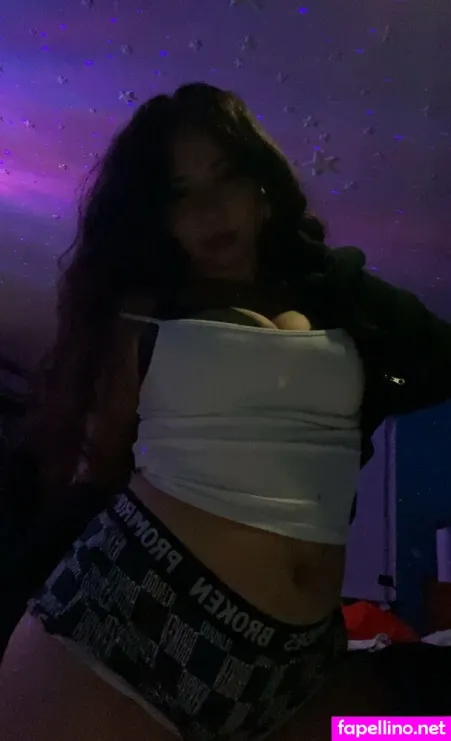 Urfavlilsecret00 OnlyFans Thumbnail #Q8ZQrB7zFW