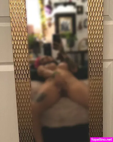 Urfavoritexwife OnlyFans Thumbnail #J88cJR0sxr
