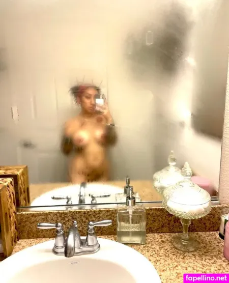 Urfavoritexwife OnlyFans Thumbnail #pJv8JuuAY5