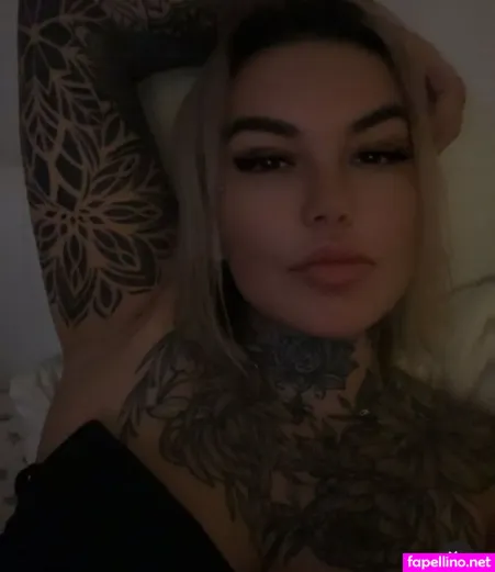 Urfavouritetattooedmom Main Profile Photo