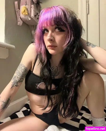 Urgflottie OnlyFans Thumbnail #HyMm8qnAme