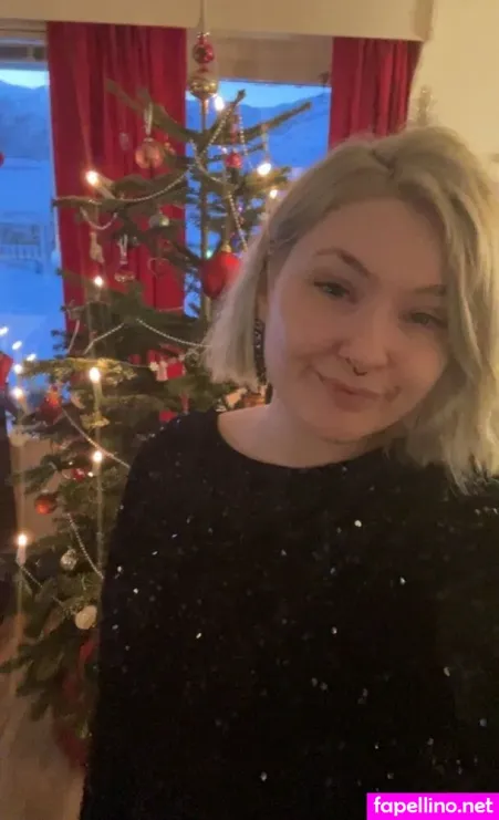 Urgirlcharming OnlyFans Thumbnail #RjYy5oQc67