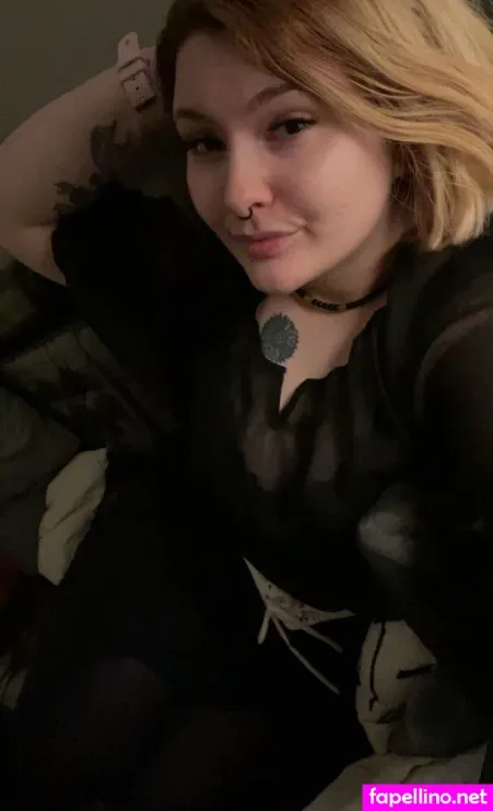 Urgirlcharming OnlyFans Thumbnail #rEBur3OrZ8