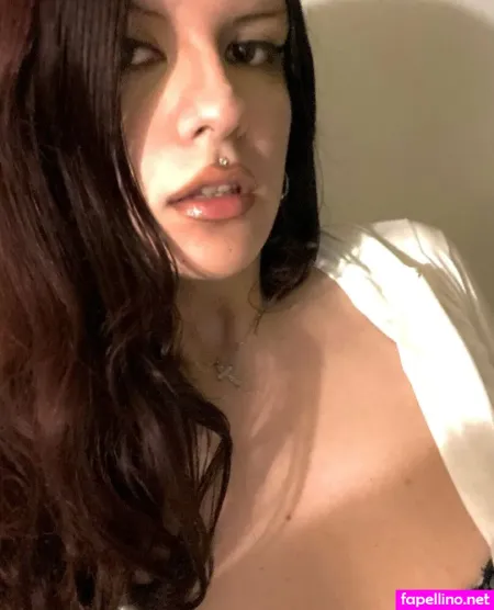 Urgirlizzi OnlyFans Thumbnail #R3neTwgKey