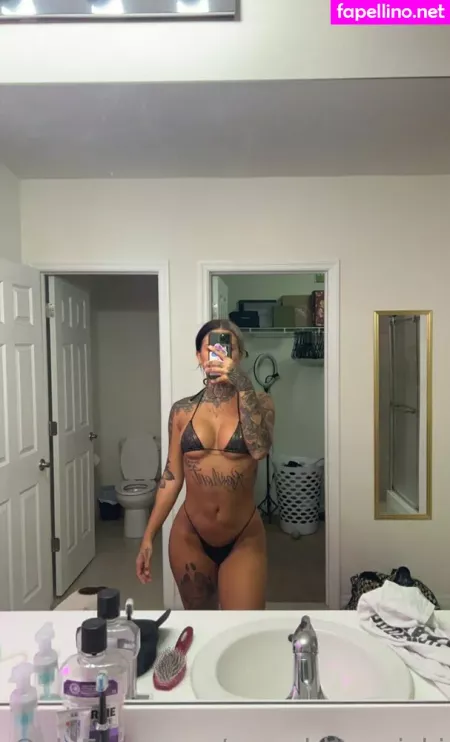 Urgoddessnicki OnlyFans Thumbnail #wKAxV9bfIs