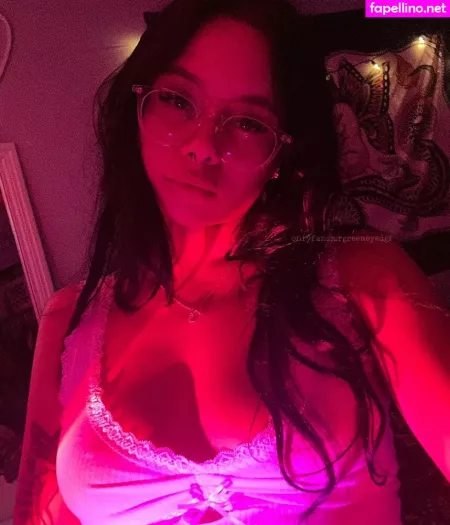 Urgreeneyedgf OnlyFans Thumbnail #z4uQ37rfZK
