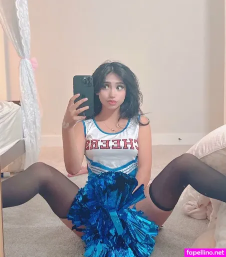 Urlittlelia 2 OnlyFans Thumbnail #wlkF3DdPCQ