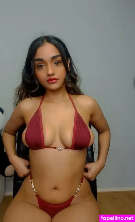 Urlittlemia OnlyFans Thumbnail #7VVFFokO33