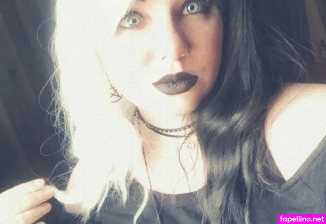 Urlocalwolfgirl Main Profile Photo