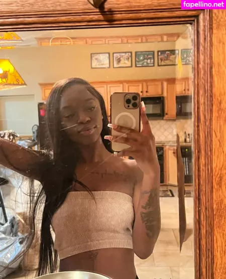 Urmajesty1728 OnlyFans Thumbnail #IVjklP8w03