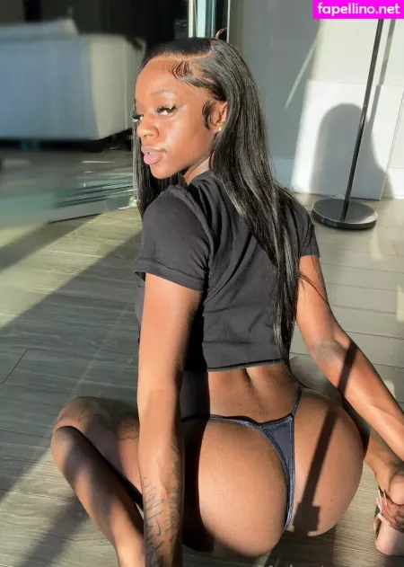 Urmajesty1728 OnlyFans Thumbnail #TOJZTYMpVp
