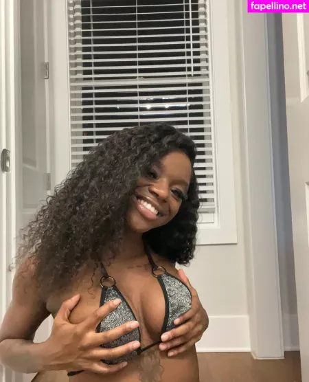 Urmajesty1728 OnlyFans Thumbnail #VwnADKQCzA
