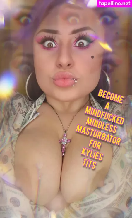 Urpawgkylie OnlyFans Thumbnail #dtkwk2NAX5