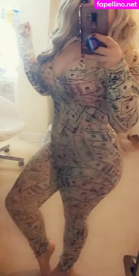Urpawgkylie OnlyFans Thumbnail #vLn9ePQU1u