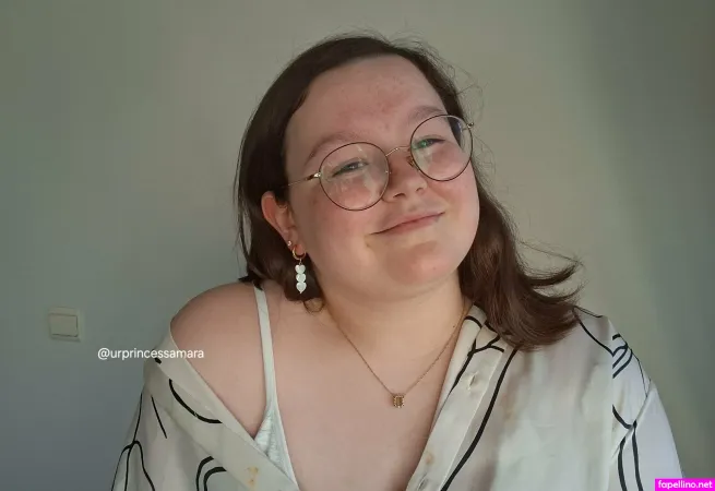 Urprincessamara OnlyFans Thumbnail #kDo2im5Dz0