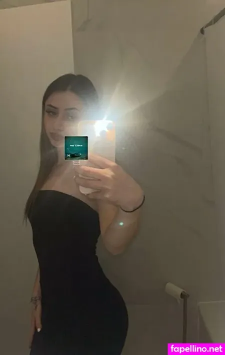 Urprincessxxx OnlyFans Thumbnail #0LcIzTPQGe