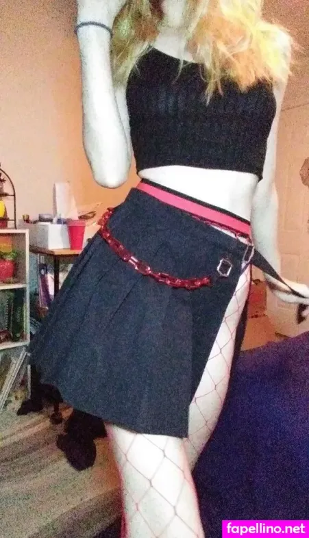 Urstonergffree OnlyFans Thumbnail #vHw1m9GLzf