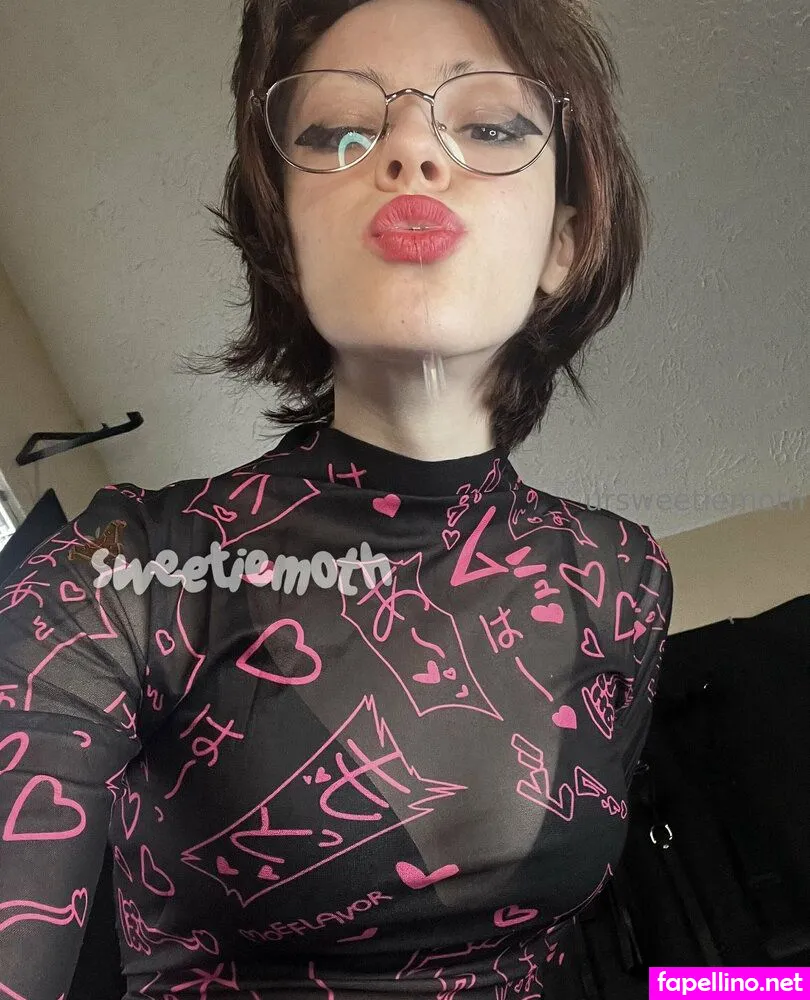 mothinthewalls, ursweetiemoth Nude Leaked OnlyFans Photo #flrSJjHVd2