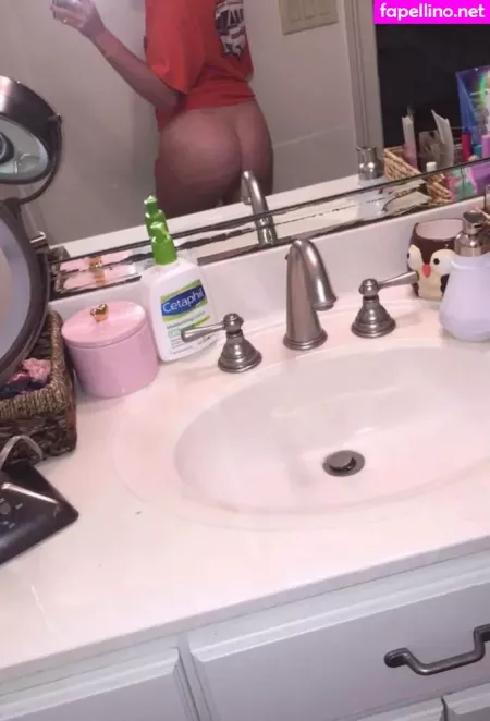 Useless Cum Bucket OnlyFans Thumbnail #5kICa0w1Ci