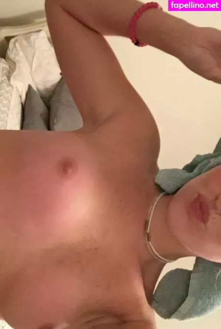 Useless Cum Bucket OnlyFans Thumbnail #sNHVFmSrXq