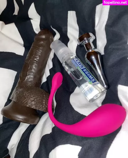 User382500 OnlyFans Thumbnail #cYgnmHge4S