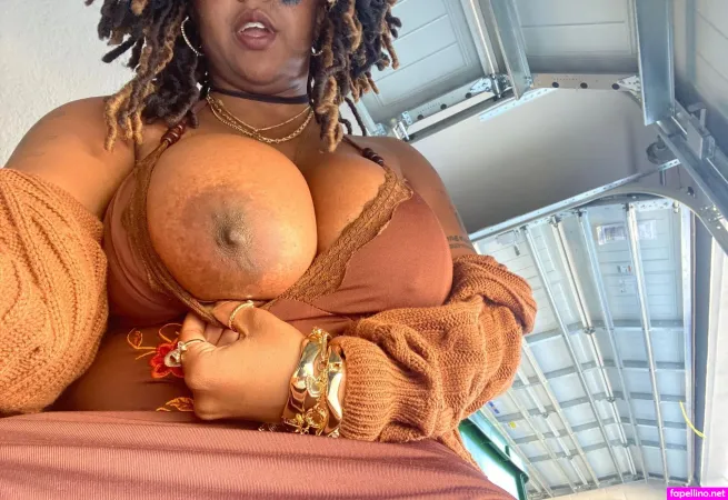 User467557075782737921 OnlyFans Thumbnail #VH3cj2fJLy