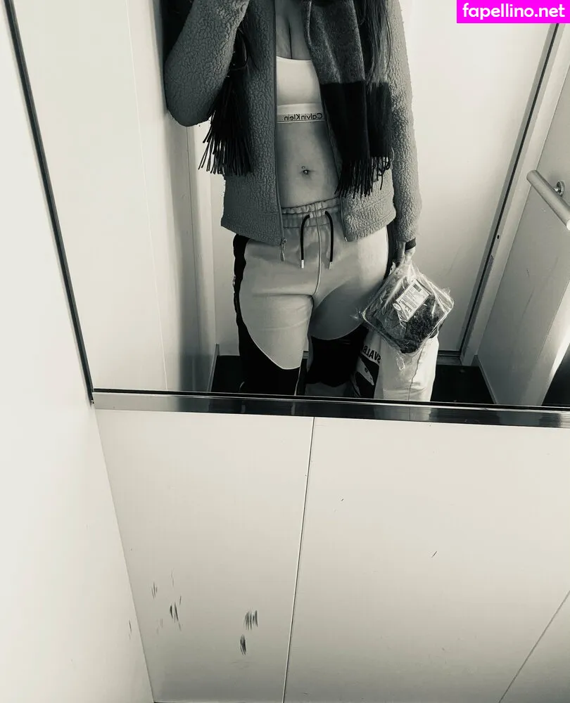 __u_s_e_l_e_s_s__, uskyldigesara Nude Leaked OnlyFans Photo #MVSkGH7rrS