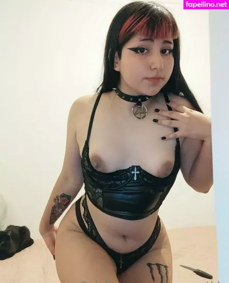 Uuneaarthly OnlyFans Thumbnail #1keuomBeY5