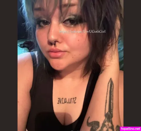 Uwu Gothgirl OnlyFans Thumbnail #9RWwt9iVcj