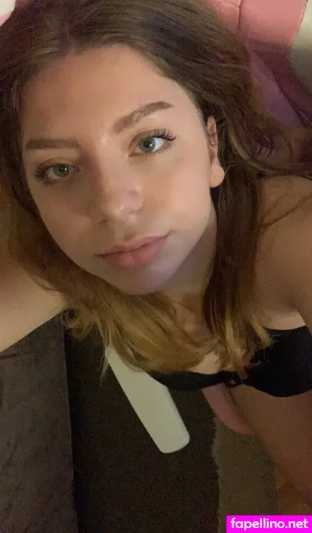 Uwueml OnlyFans Thumbnail #s7KZRhmwAT