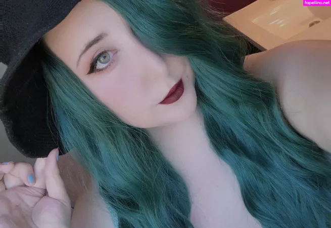 Uwutaycos OnlyFans Thumbnail #g7jCkrbf12