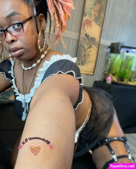 Uwuuniaa98 OnlyFans Thumbnail #TWia9dYzNC