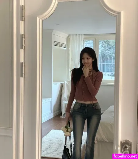 Uzaa OnlyFans Thumbnail #JF9na40358