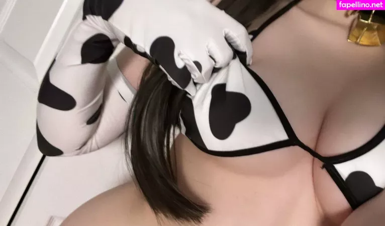 Uzileks OnlyFans Thumbnail #DghipLZCm6