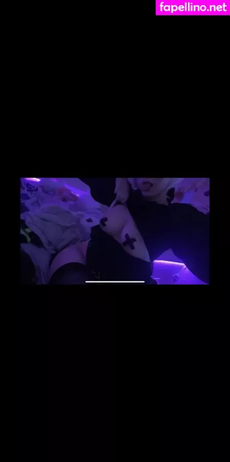 Uzileks OnlyFans Thumbnail #Li6FF5zDLU