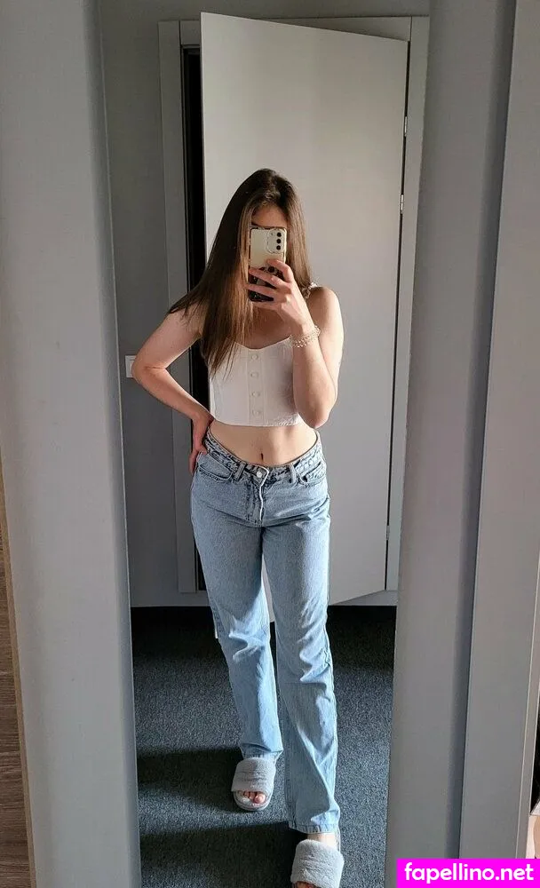 v_nikki Nude Leaked OnlyFans Photo #q543pbz04m