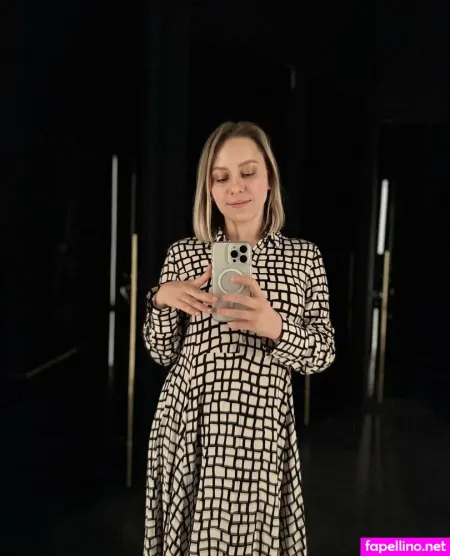 V1ol3ta OnlyFans Thumbnail #HaCIJvSAnA