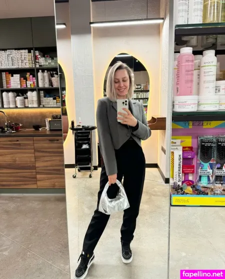 V1ol3ta OnlyFans Thumbnail #ea2pvvgQJN