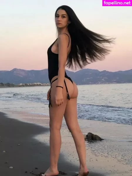 Vahide Bulu OnlyFans Thumbnail #lEFB7nup9l
