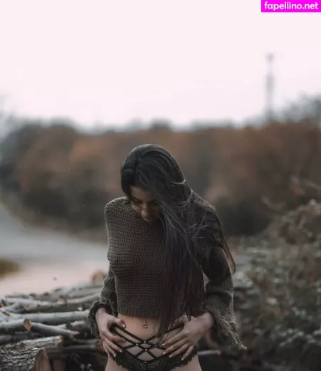 Vahide Bulu OnlyFans Thumbnail #o2MKkmASlw