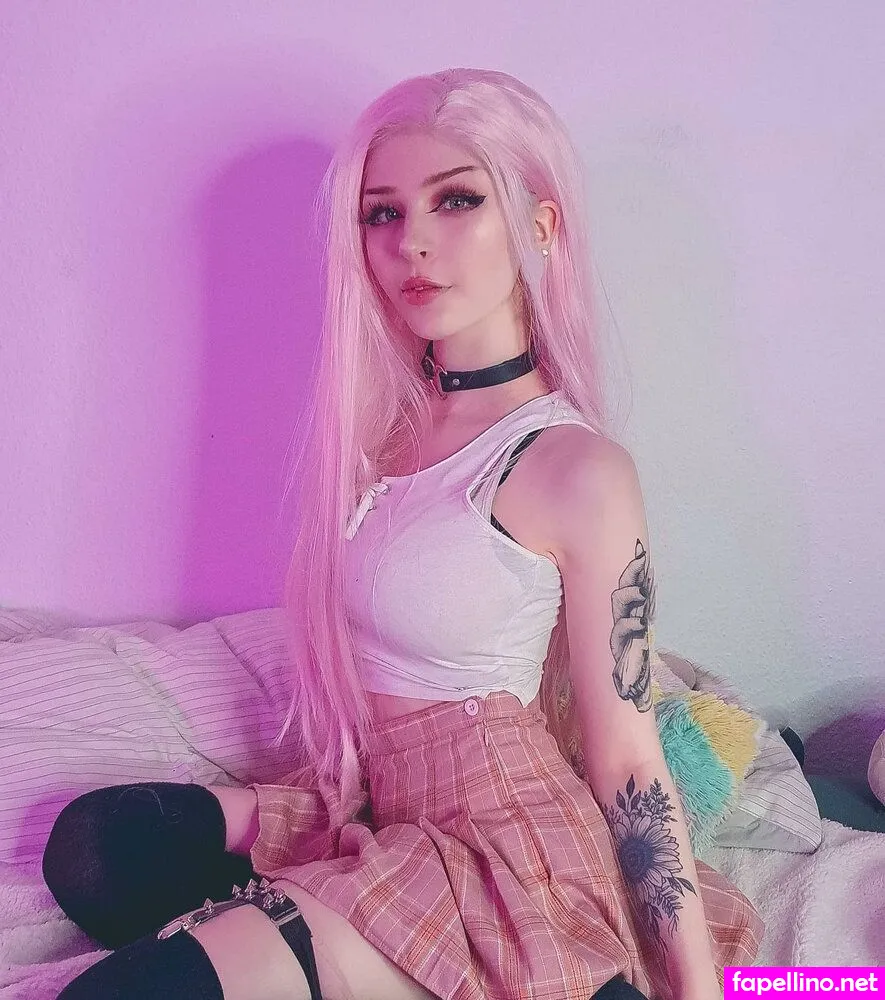 Lilly, vahnilly Nude Leaked OnlyFans Photo #4Q7eK0K21t