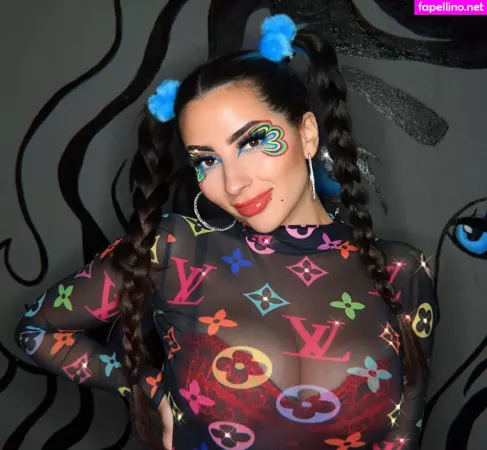 Vai Monroe OnlyFans Thumbnail #98oMJhlE9T