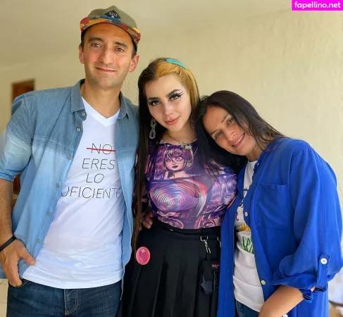 Vai Monroe OnlyFans Thumbnail #DrXdFe9ke6