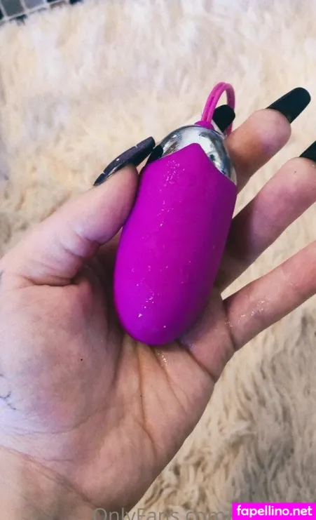 Vainifree OnlyFans Thumbnail #n7aSiPxVob