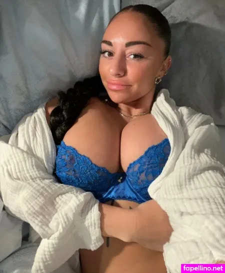 Val Cuaves OnlyFans Thumbnail #t8UqG7wcLU