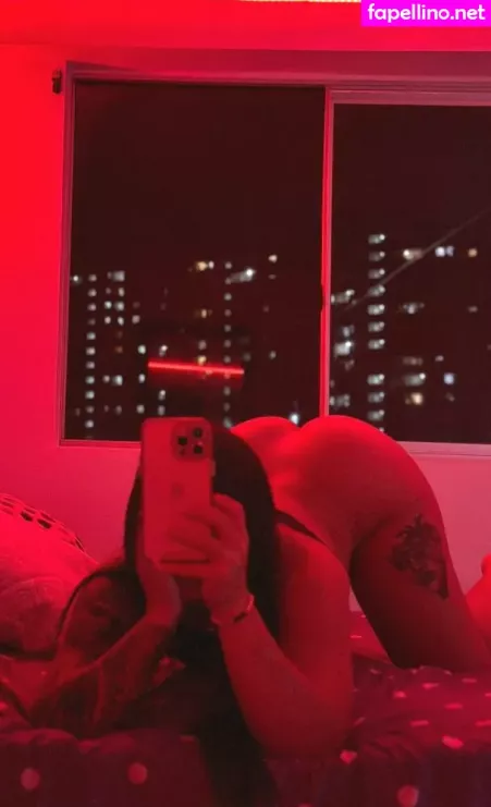Valeeenbossa OnlyFans Thumbnail #LYwnLGZuYa