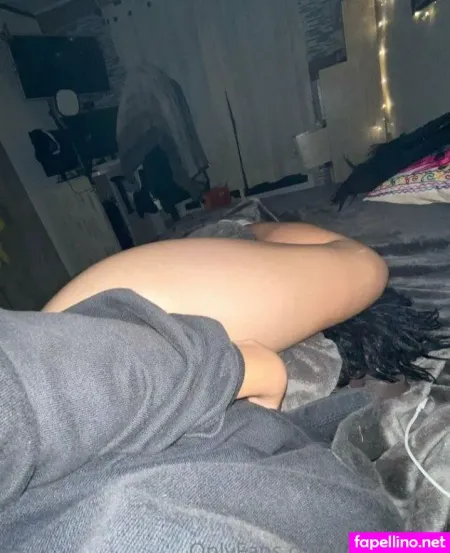 Valen Ceron OnlyFans Thumbnail #8kF0bXUUMr